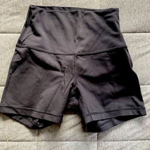 Lulu shorts
